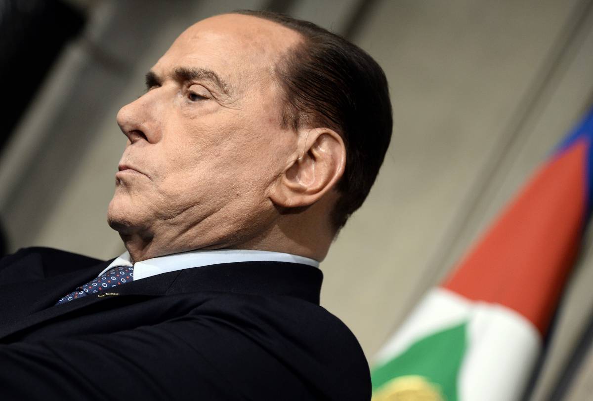 Berlusconi: "Nessun appoggio esterno ad un governo M5s-Lega"