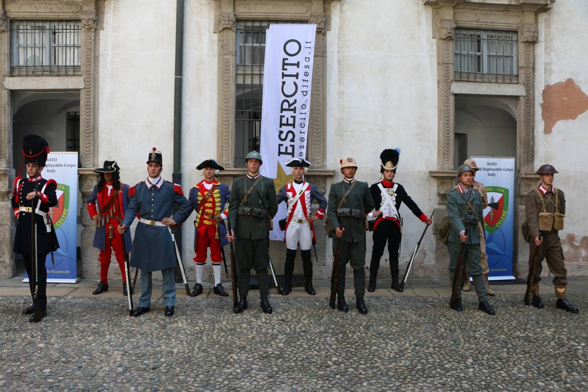 Tanti auguri Esercito: a Palazzo Cusani le uniformi storiche