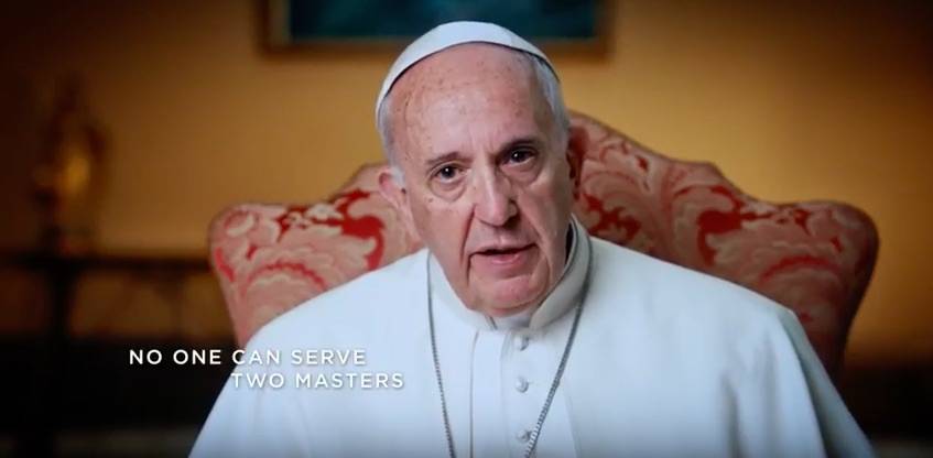 Papa Francesco e il film di Wenders: "In Europa tutti migranti"