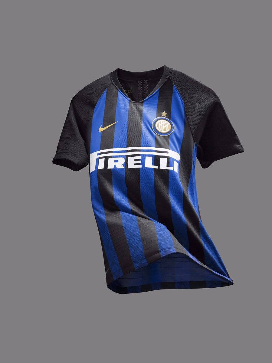 L'Inter presenta la nuova maglia per il 2018-19: c'è il ritorno al Biscione