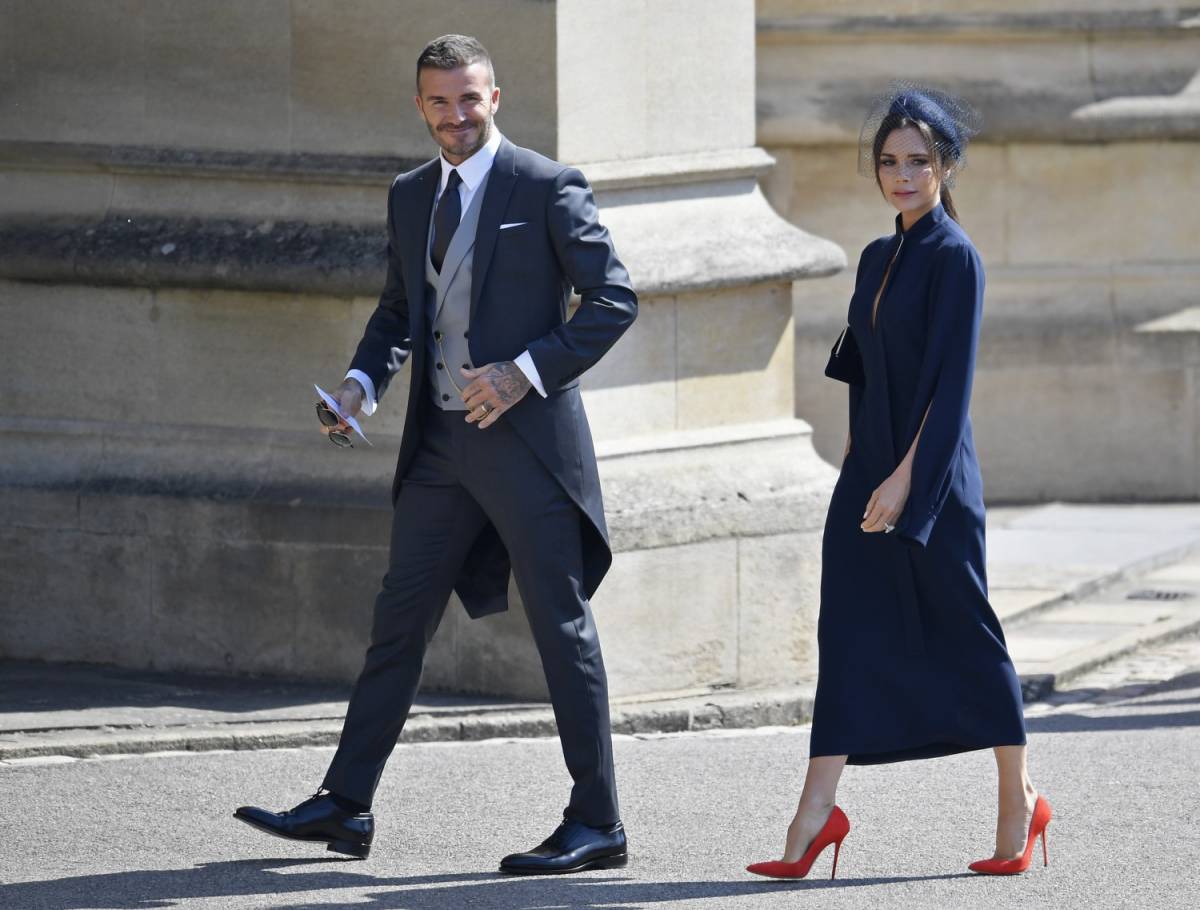 Victoria Beckham in abito scuro al Royal Wedding: caduta di stile?