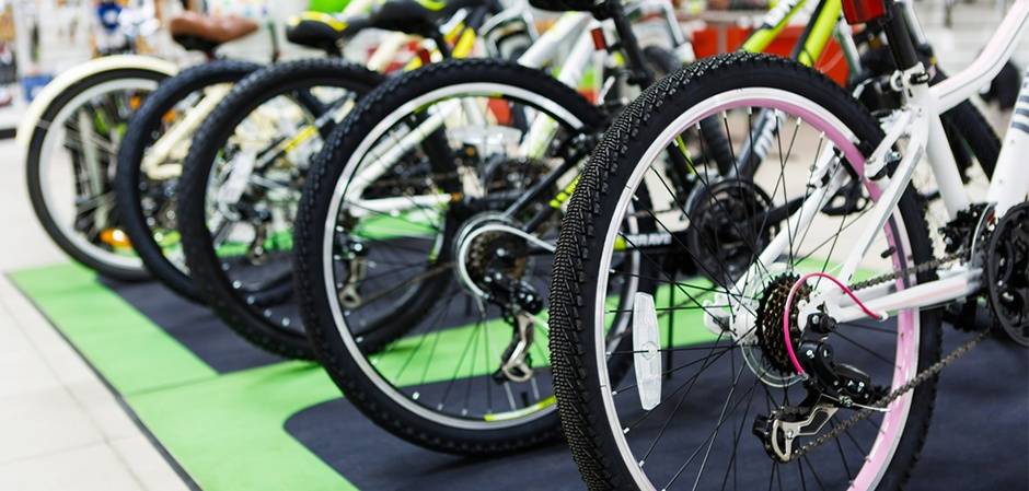 "Un rimborso di 25 cent per chi va a lavoro in bicicletta": parte il progetto a Torino