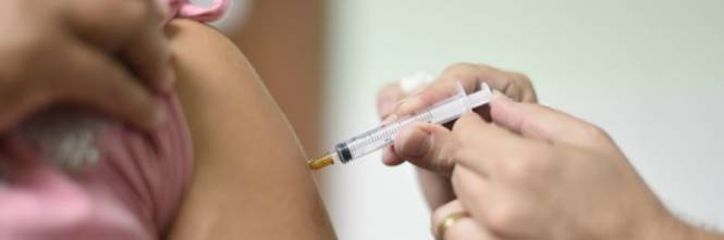 L'obbligo sui vaccini slitta all'anno scolastico 2019-2020