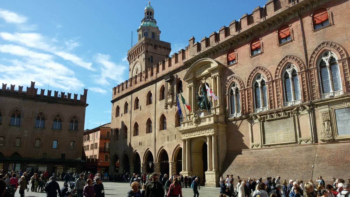 La diocesi di Bologna contro il "gay pride dei bimbi": "Sconcertante"