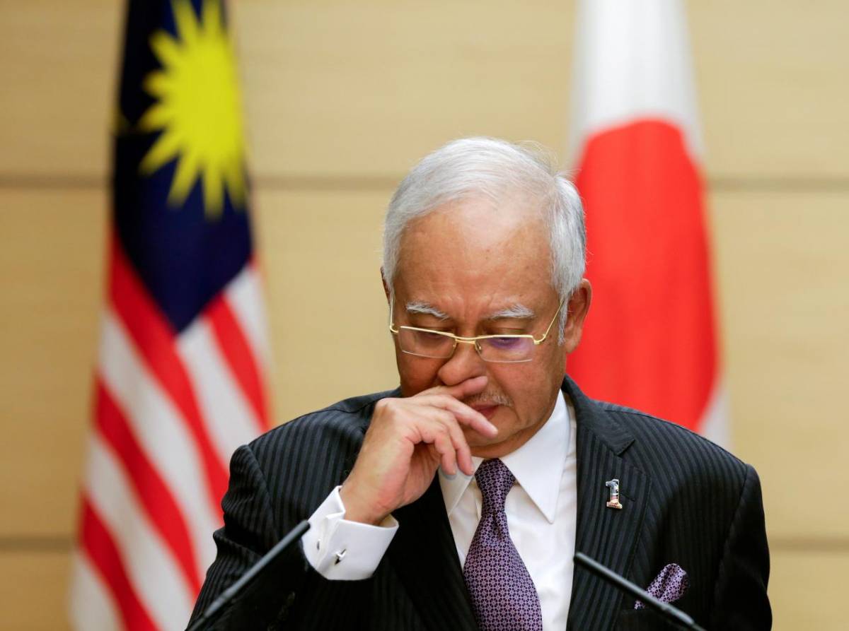 Malesia, sequestrati 30 milioni di dollari all'ex primo ministro