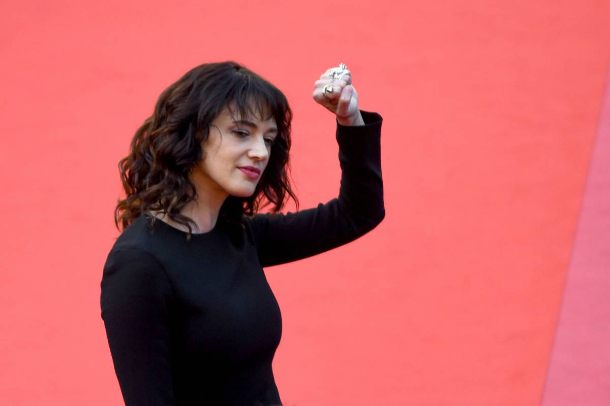 Quella strana foto pubblicata da Asia Argento prima della morte del compagno