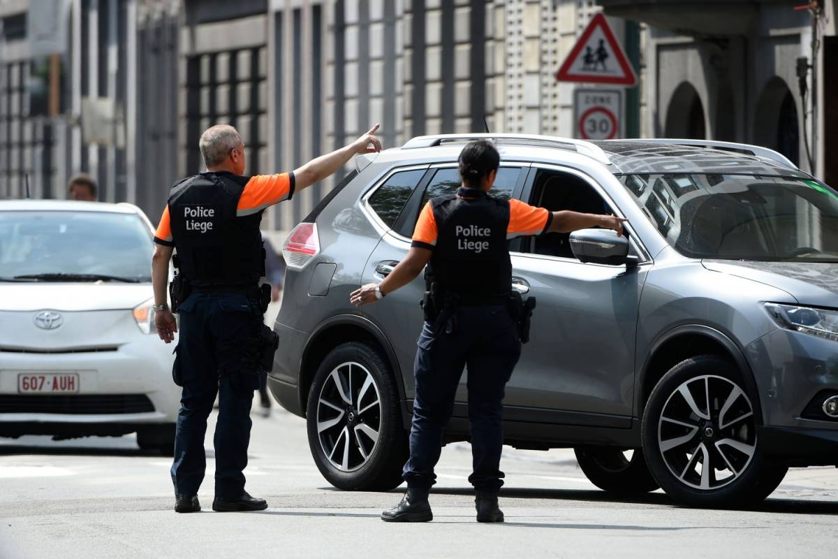 Belgio, esce dal carcere e spara: tre morti al grido Allah Akbar