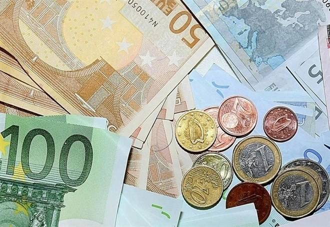 Pensioni, mannaia 'quota 100': "Si perdono 500 euro al mese"