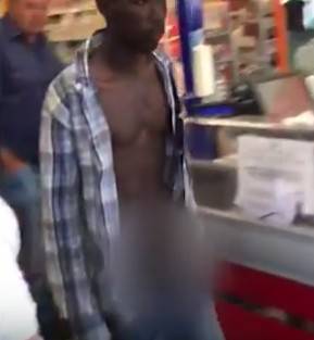 Immigrato nudo per strada va pure al supermercato: arrestato dai carabinieri