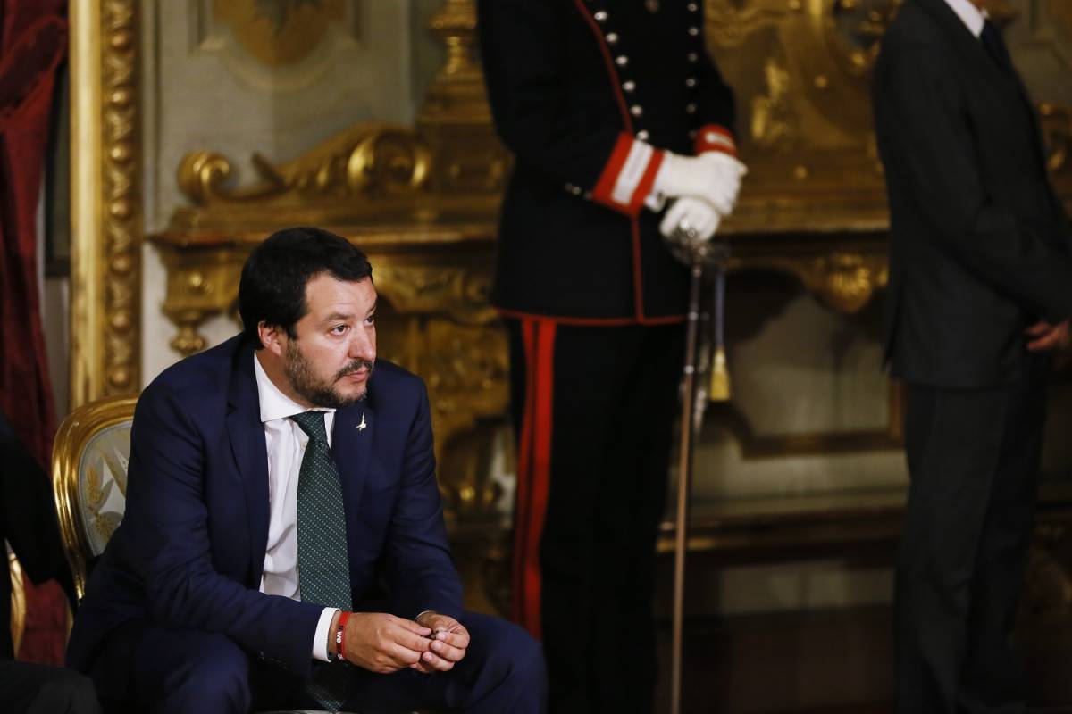 Le priorità del Salvini ministro: meno migranti e più espulsioni