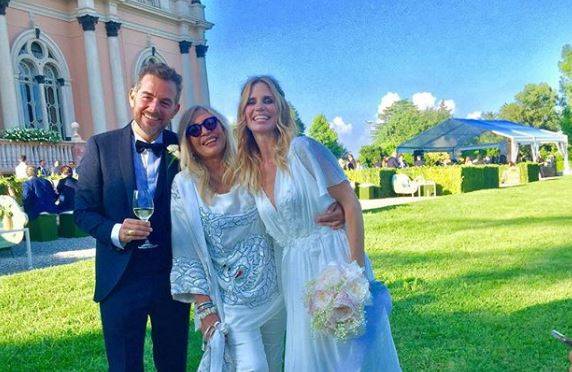 Mara Venier criticata per il look alle nozze di Bossari e Lagerback