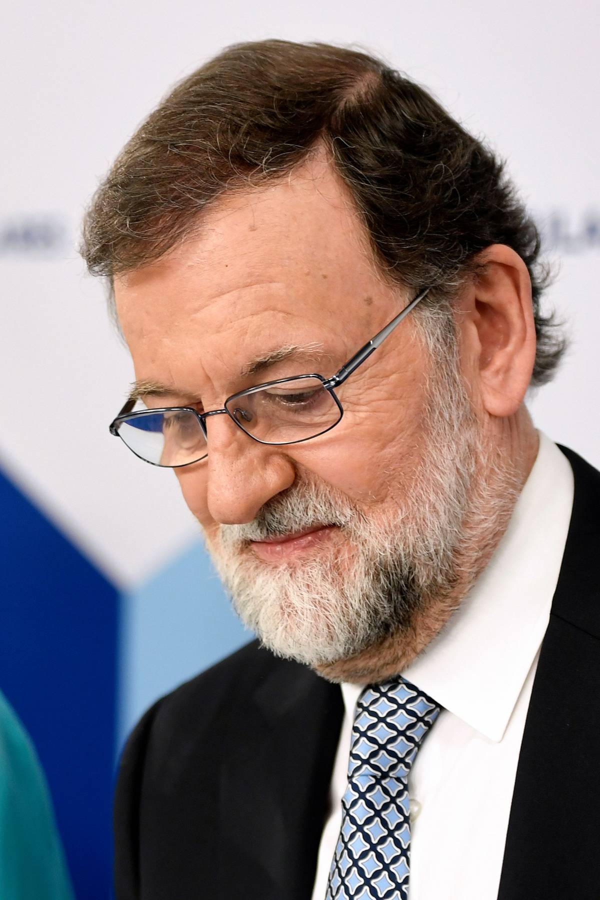 Rajoy (in lacrime) lascia la politica