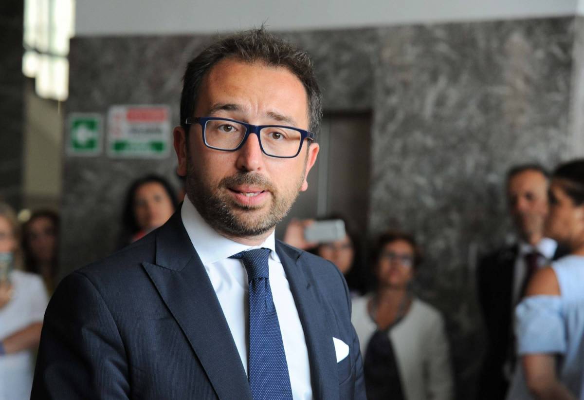 Renzi, Bonafede: "Da irresponsabili parlare di giustizia a orologeria"