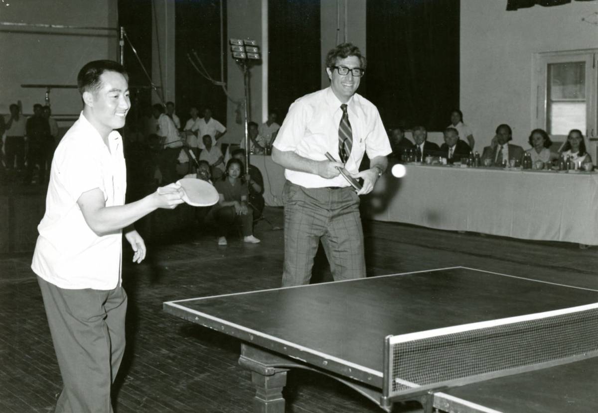 la celebre «diplomazia del ping pong», quando nel 1971 l`invito alla squadra Usa di tennistavolo precedette l`incontro tra Nixon e Mao
