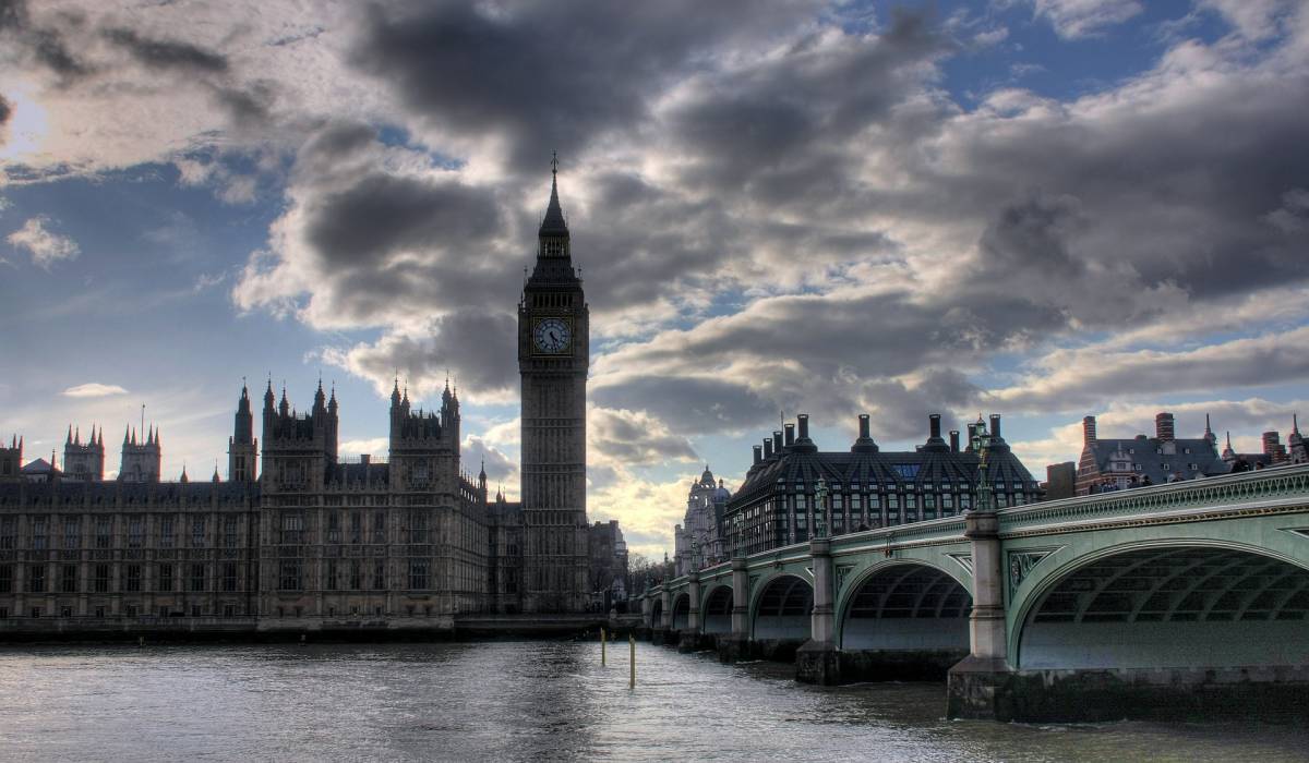 Londra: previsti allagamenti e blackout entro 30 anni