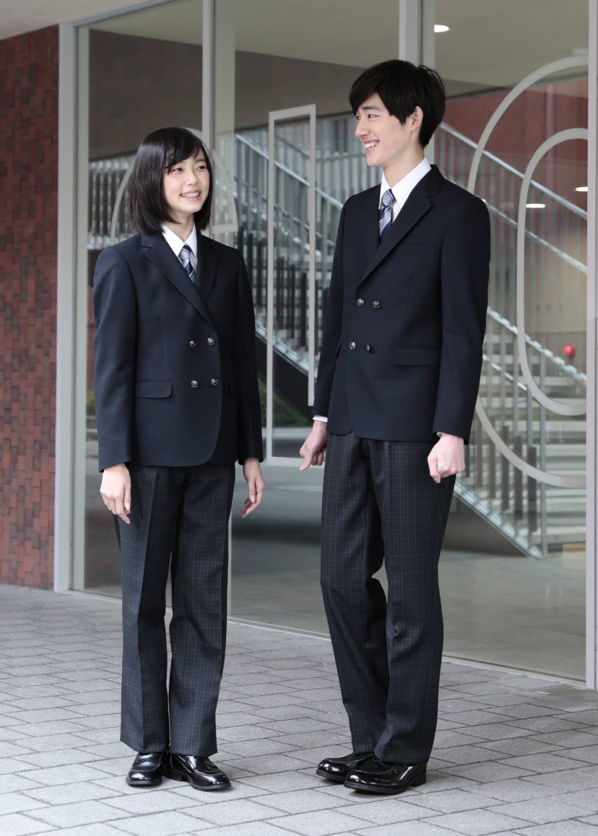 Giappone, le scuole scelgono uniformi unisex