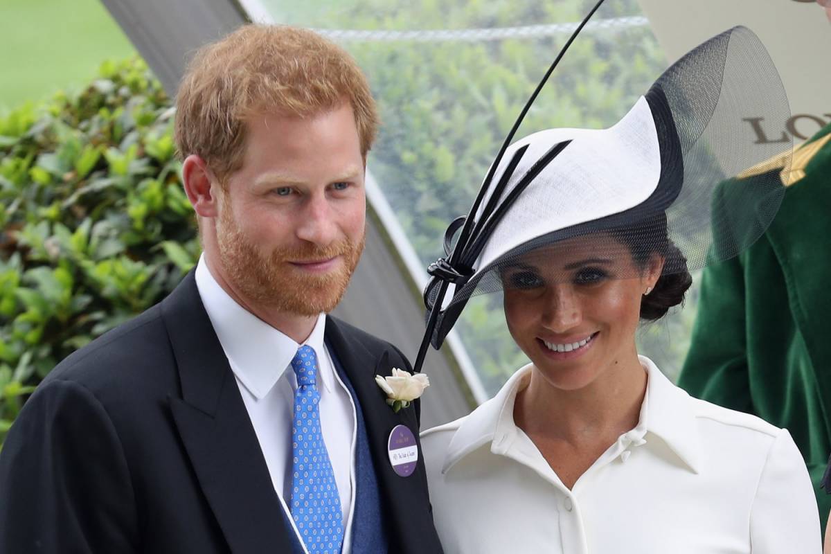 Samantha Markle critica l'abito scelto dal padre per il Royal Wedding