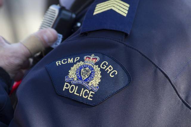 Polizia canadese nella bufera: accuse di corruzione e abusi sessuali