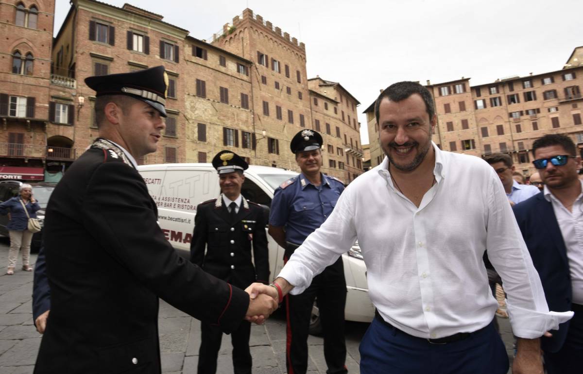 Il delirio degli antirazzisti Ue: "Salvini vuole purificazione etnica"