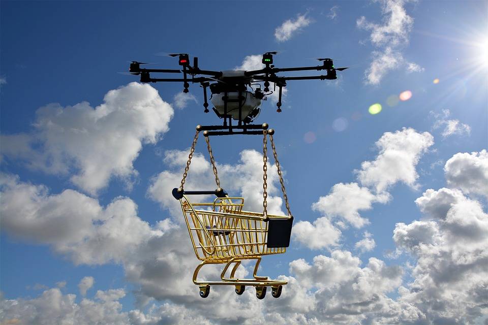 Amazon deposita un brevetto ​per proteggere i suoi droni