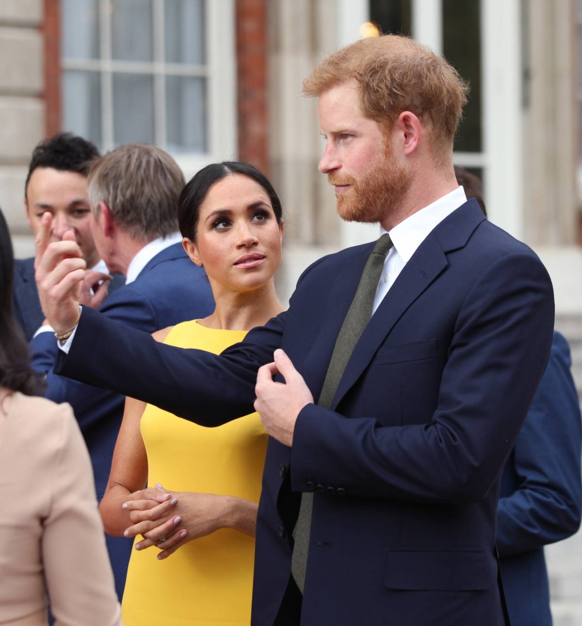 Meghan Markle e il Principe Harry smettono di tenersi la mano in pubblico