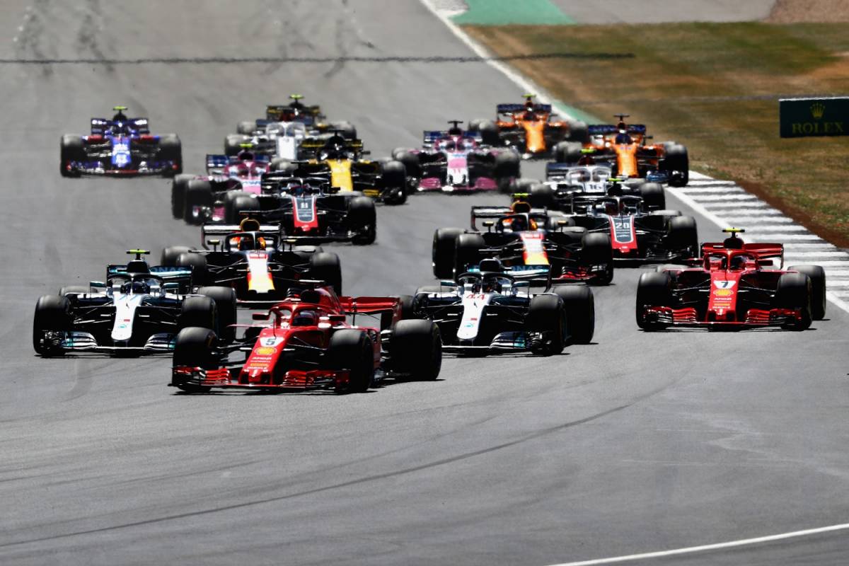 F1, Vettel trionfa a Silverstone. Secondo Hamilton, terzo Raikkonen