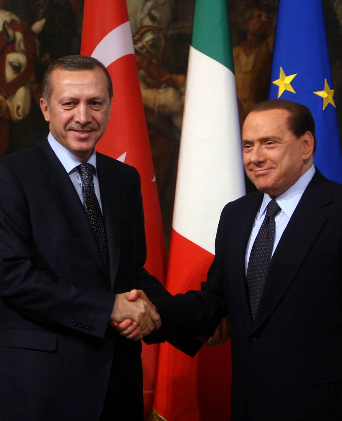 Berlusconi in Turchia Prove di mediazione tra la Ue ed Erdogan