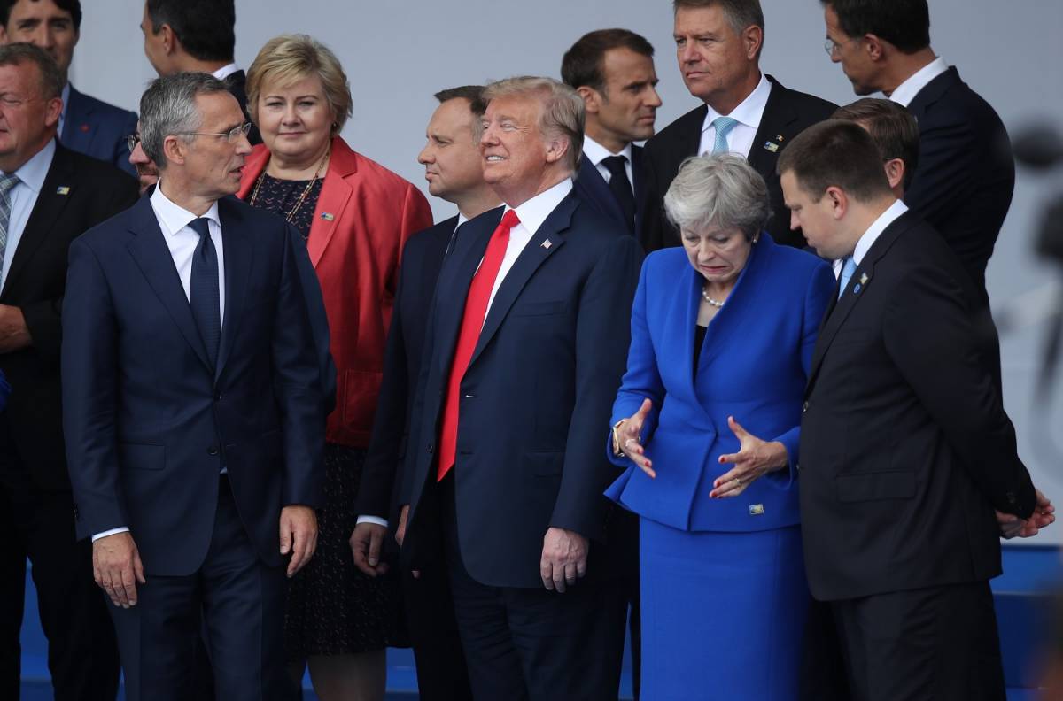Spese Nato, Trump alza voce. Parigi: "Non c'è alcun accordo"