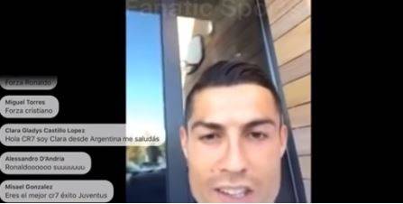 Cristiano Ronaldo saluta i tifosi. Ma il video è di un anno fa