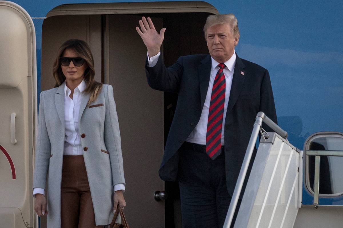 Melania soffre alla Casa Bianca: "Contrasti con Trump e spesso a Ny"