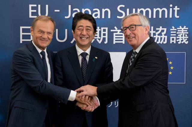 L'Ue reagisce: scambi liberi con il Giappone