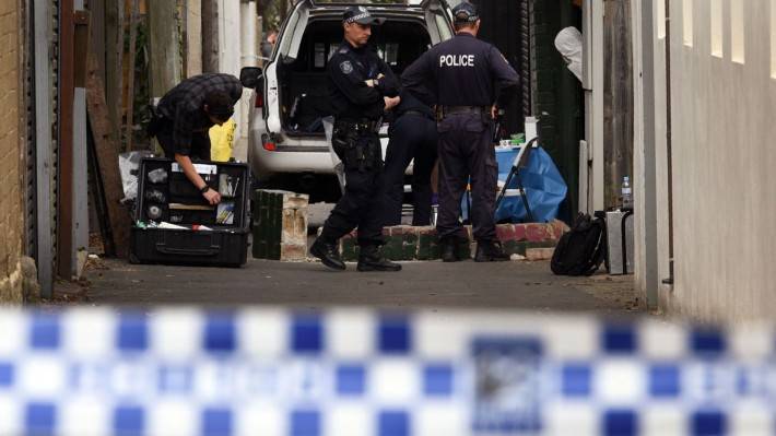 Australia, 19enne stermina famiglia durante un raptus di follia