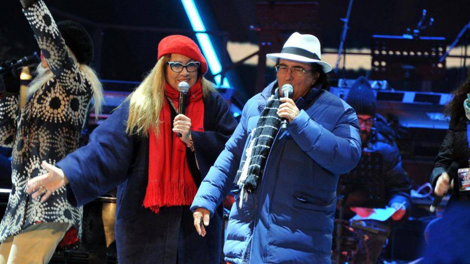 Romina "lascia" Al Bano e parte E il cantante resta con la Lecciso