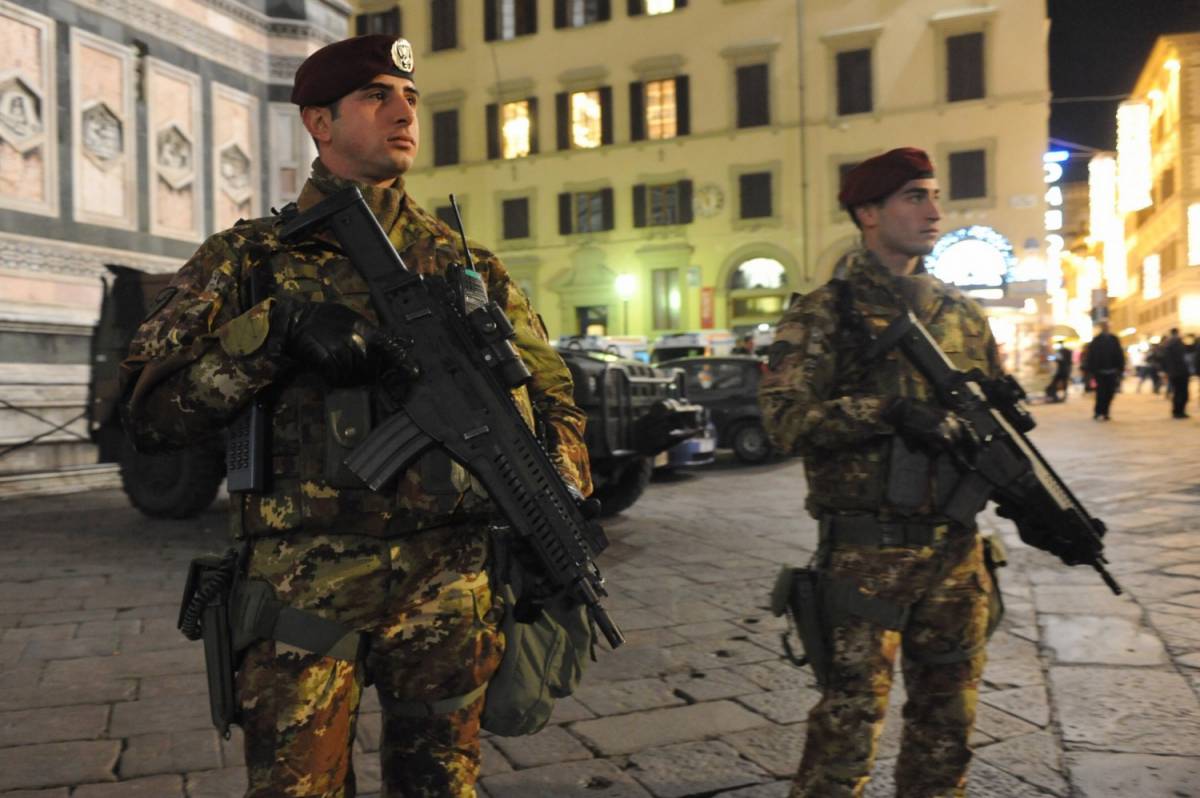 Milano, nordafricani feriscono ragazza con bottiglia