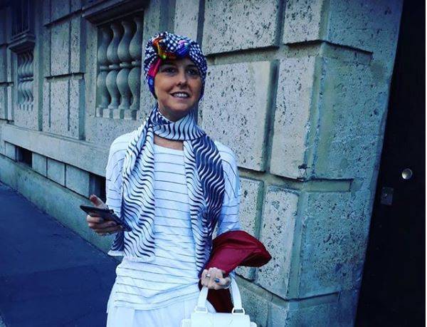 Nadia Toffa torna a sorridere online: "Bello farsi carini per passeggiare"