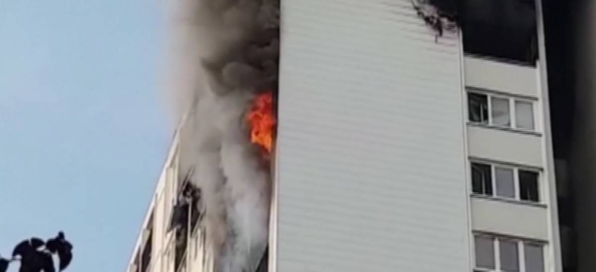 Parigi, incendio in una torre di 18 piani: morta donna e 3 bimbi