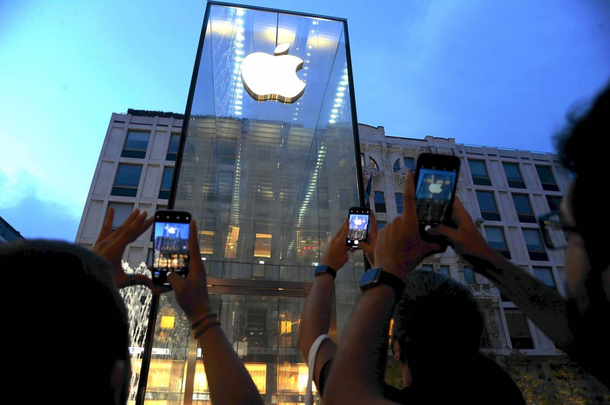 Apple sfonda quota mille miliardi