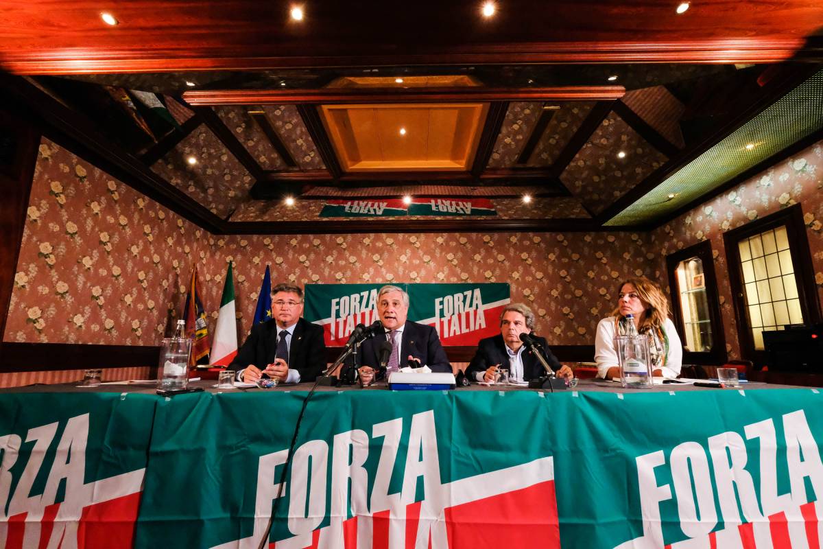 Forza Italia contro il Def: saremo in tutte le piazze