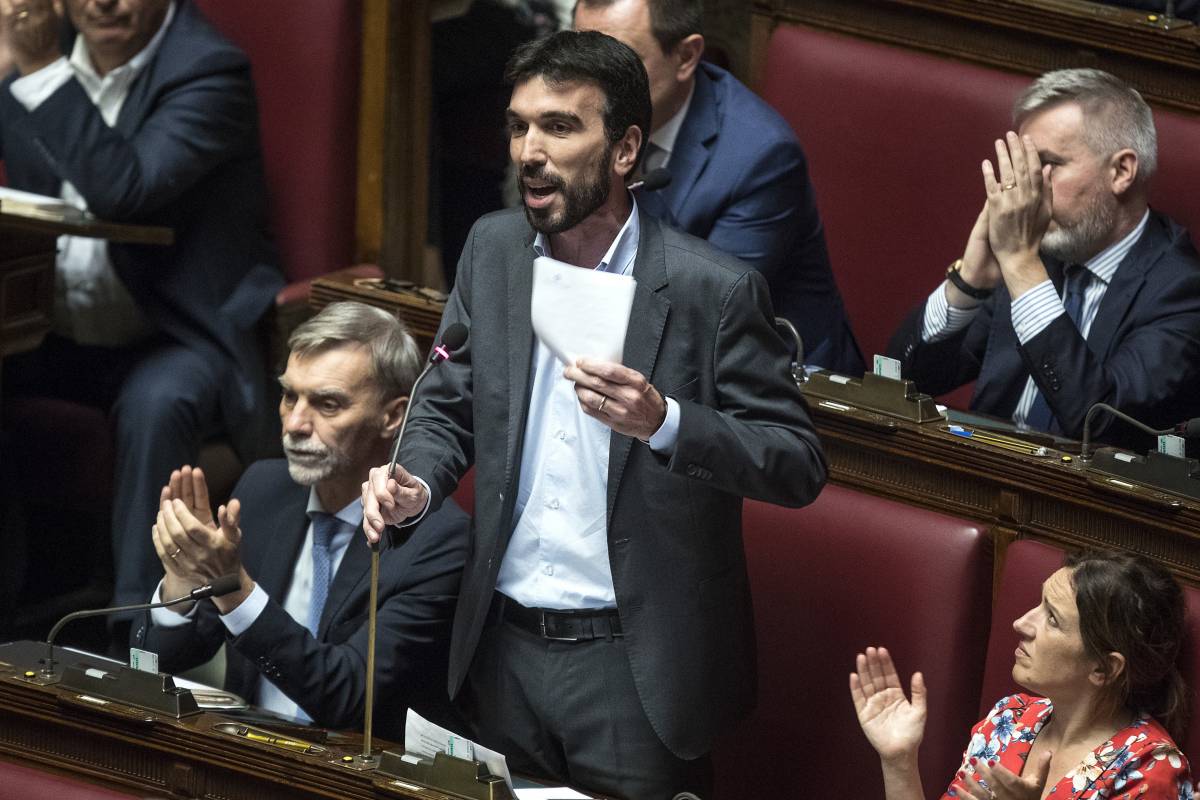 Fondi ai disabili, Salvini smaschera Martina: "Tagli quando lui era ministro"