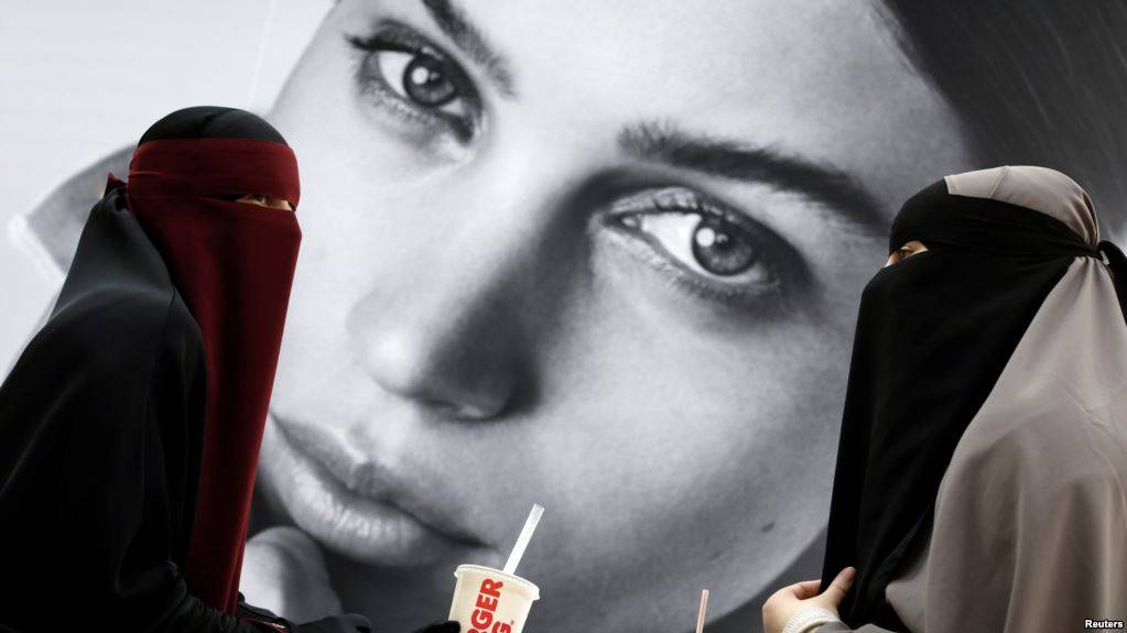 La Danimarca fa sul serio: prima multa per il niqab