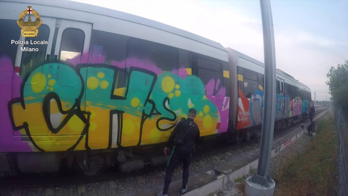 Graffiti sui treni in sosta: writer tedeschi nei guai