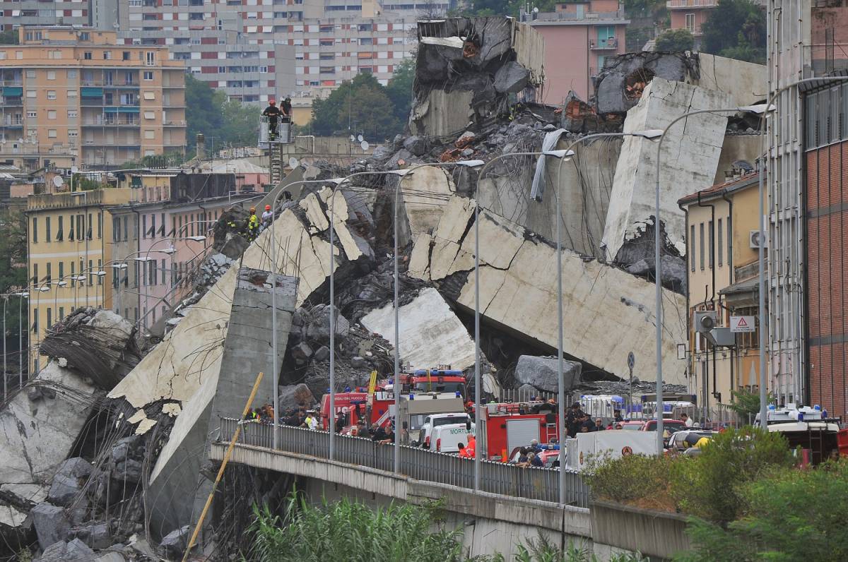 Crollo ponte, allerta meteo a Genova: sospese tutte le operazioni