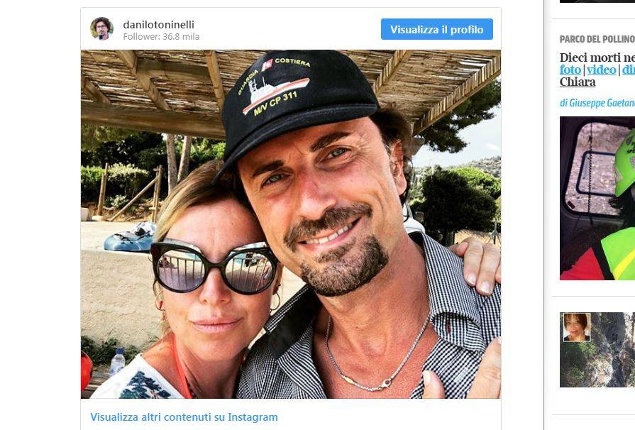 Selfie di Toninelli: "Vado al mare". Fi:"Si dimetta"