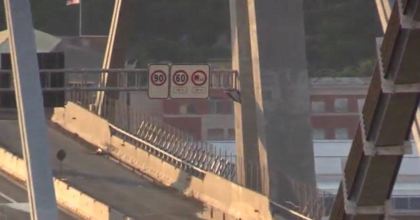 Spunta un altro video sul crollo di Genova. ​Il giallo del black out