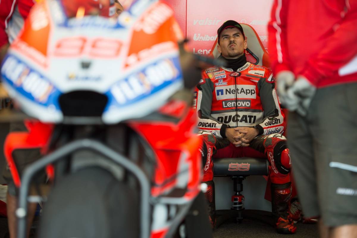 Motogp, Inghilterra: doppietta Ducati a Silverstone. Lorenzo davanti a Dovizioso e Zarco