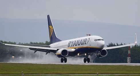 Ryanair, dal 1° settembre nuove regole sui bagagli: 500 mln in più per la compagnia