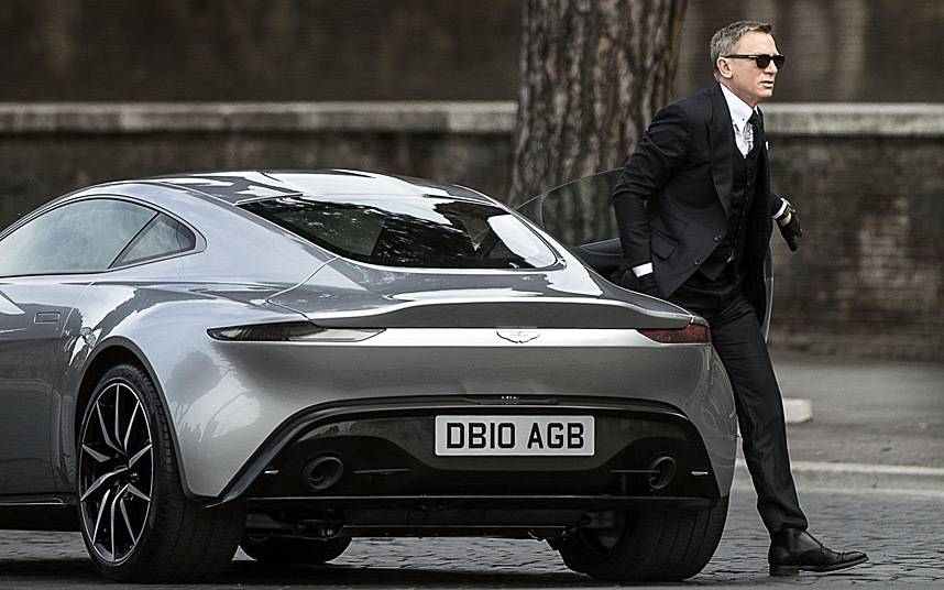 Aston Martin si quota e traina Ferrari