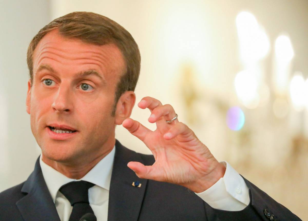 Macron, deficit al 2,8%. E Di Maio ci prova: "Facciamolo anche noi"