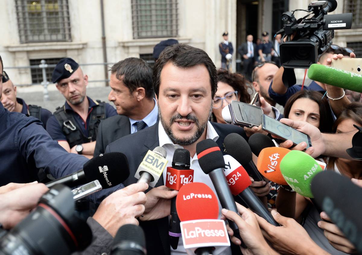 Spunta un nuovo caso-Diciotti: Salvini rischia un'altra indagine