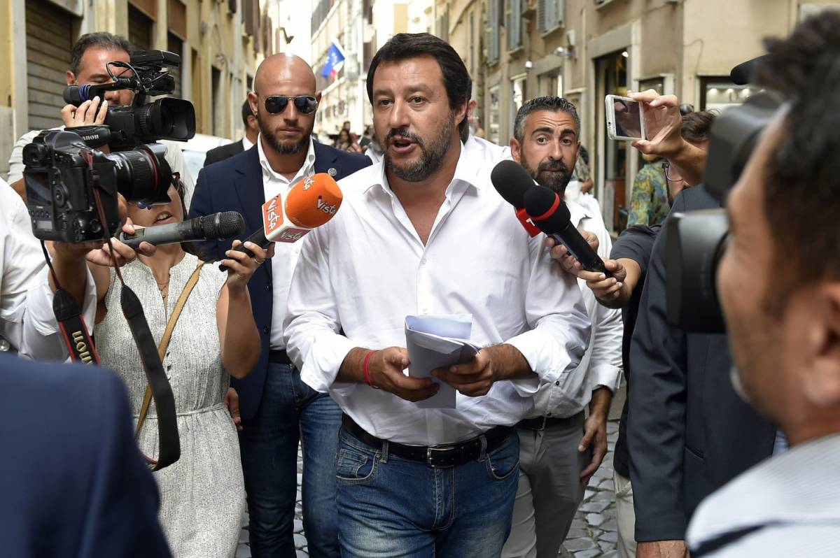 Fondi Lega, Salvini tira dritto: "I giudici si rassegnino: ora governiamo noi"
